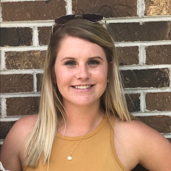 Meet your Posher, Aubree! - Picture 5 of 7